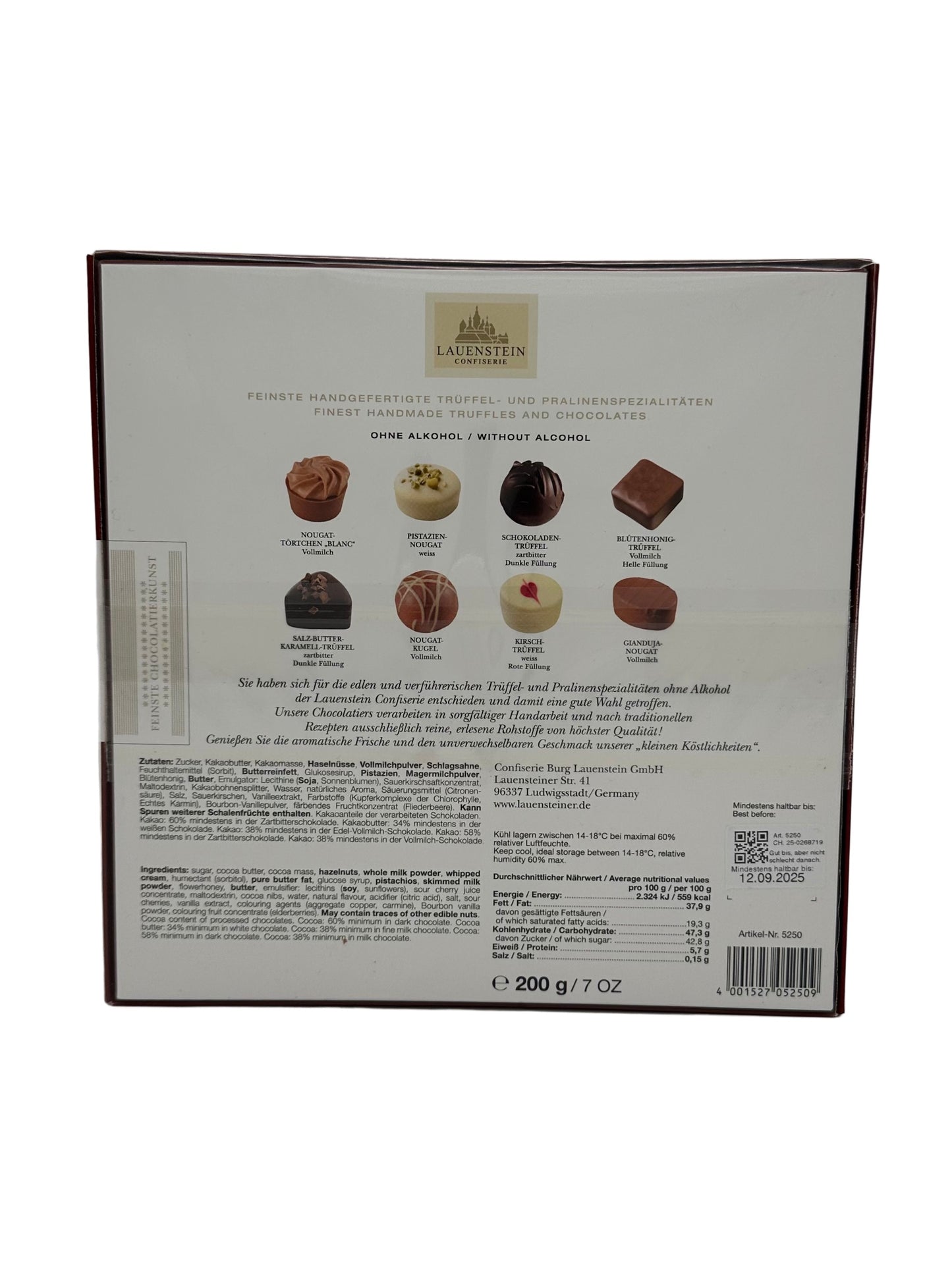 8-fach sortierte Trüffel- und Pralinenmischung ohne Alkohol – handgefertigte Spezialitäten aus dem Hause Lauenstein für die Confiserie Dreyer in Hameln.