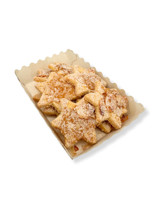 Bratapfel-Stern-Gebäck 100 g – zartes Teegebäck mit Bratapfel-Fruchtfüllung in Sternform passend zur Weihnachtszeit, erhältlich in der Dreyer Confiserie in der Rattenfängerstadt Hameln.