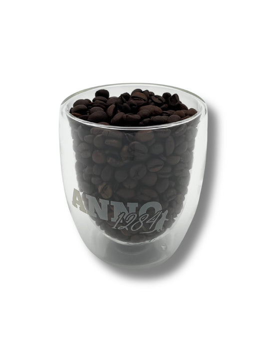 Doppelwandiges Cappuccino-Glas mit Rattenfänger-Motiv aus Hameln für stilvollen Kaffeegenuss.
