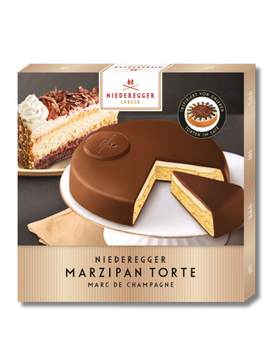 Niederegger Marzipan Torte Marc de Champagne 185 g – feines Marzipan mit Haselnusskrokant und Marc de Champagne-Füllung in Vollmilchschokolade, erhältlich bei Dreyer Confiserie Hameln.