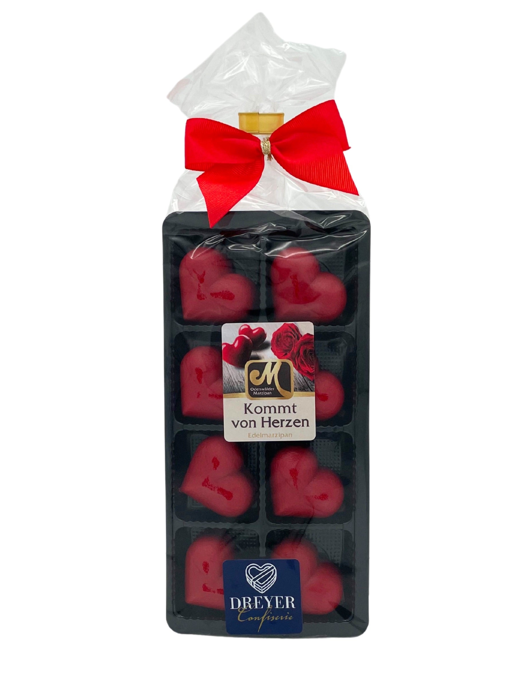 Edelmarzipan-Herzen aus der Odenwälder Marzipankonditorei in dekorativer Verpackung mit Alkohol.