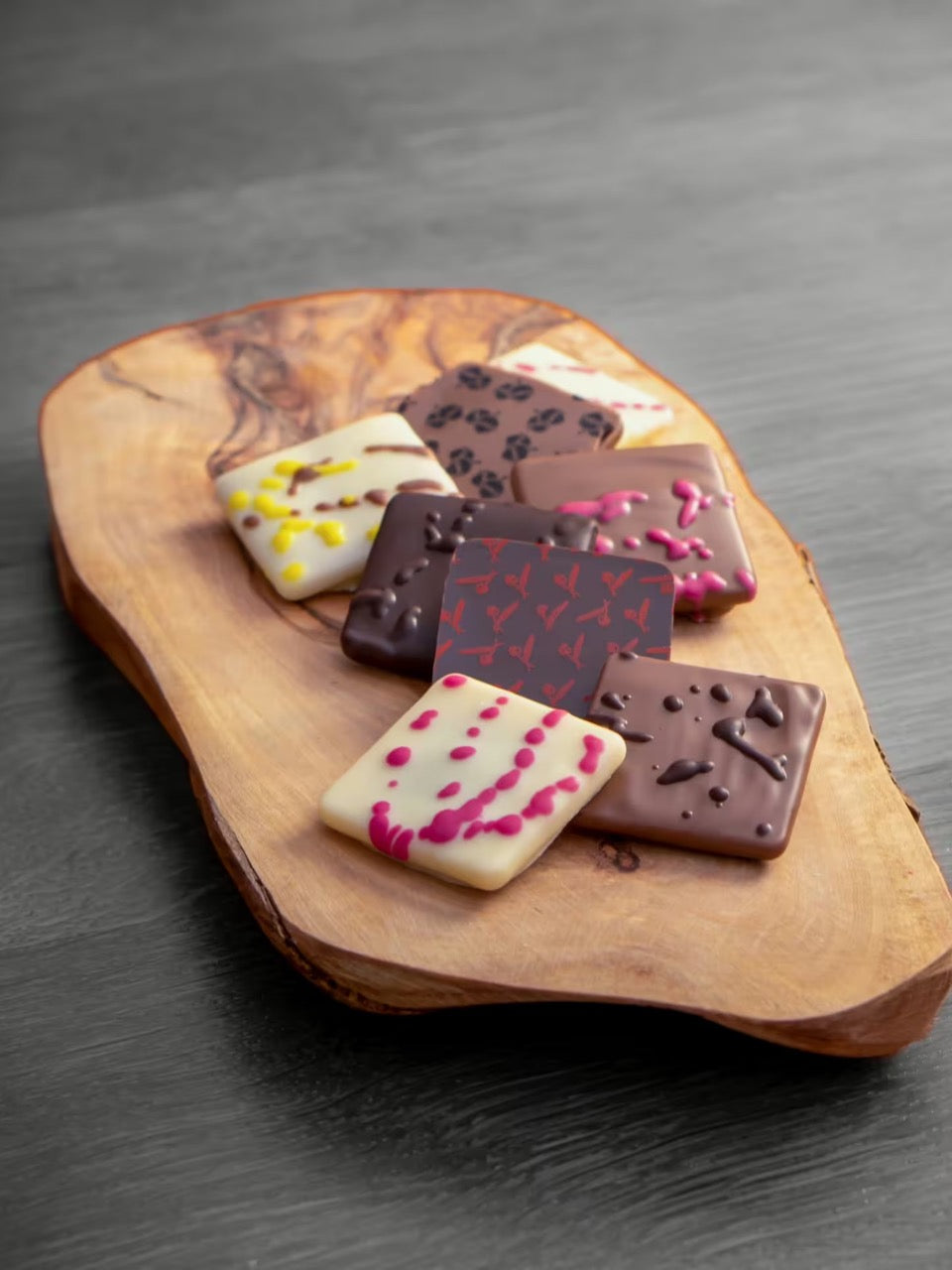 Produktaufnahme Frohe Festtage 24er Pecarée ®-Mischung 255 g von Peters Pralinen 