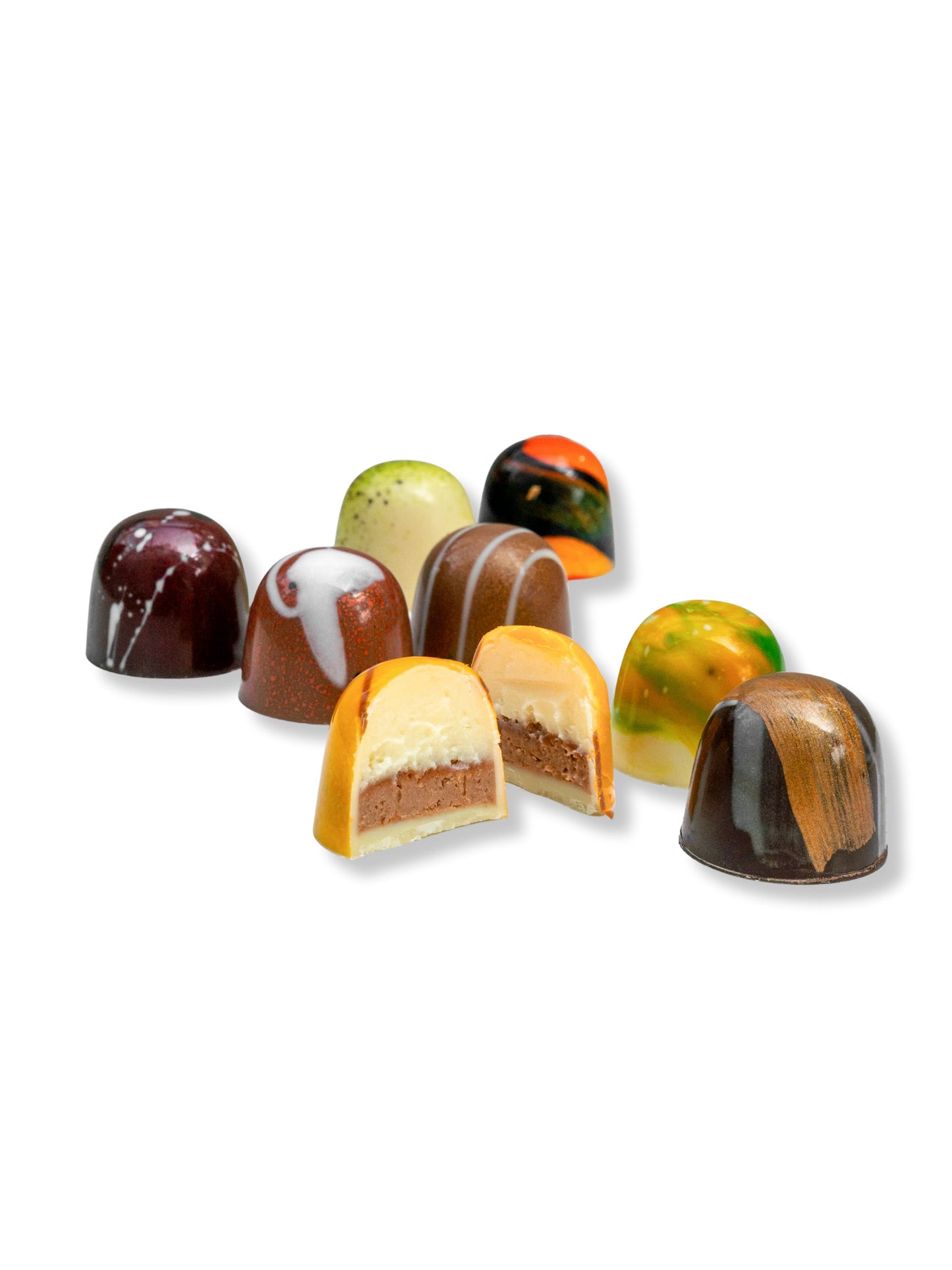 Produktbild, angeschnitten von PETERS Glanzpralinen-Mischung mit Alkohol 90 g – handgefertigte Premium-Pralinen.