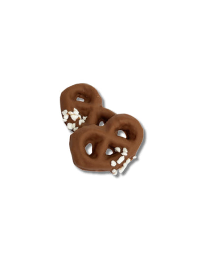 Schokobrezel aus Buttergebäck mit Vollmilchschokolade, 125 g, handgefertigte Spezialität der Confiserie Rabbel Nahaufnahme.